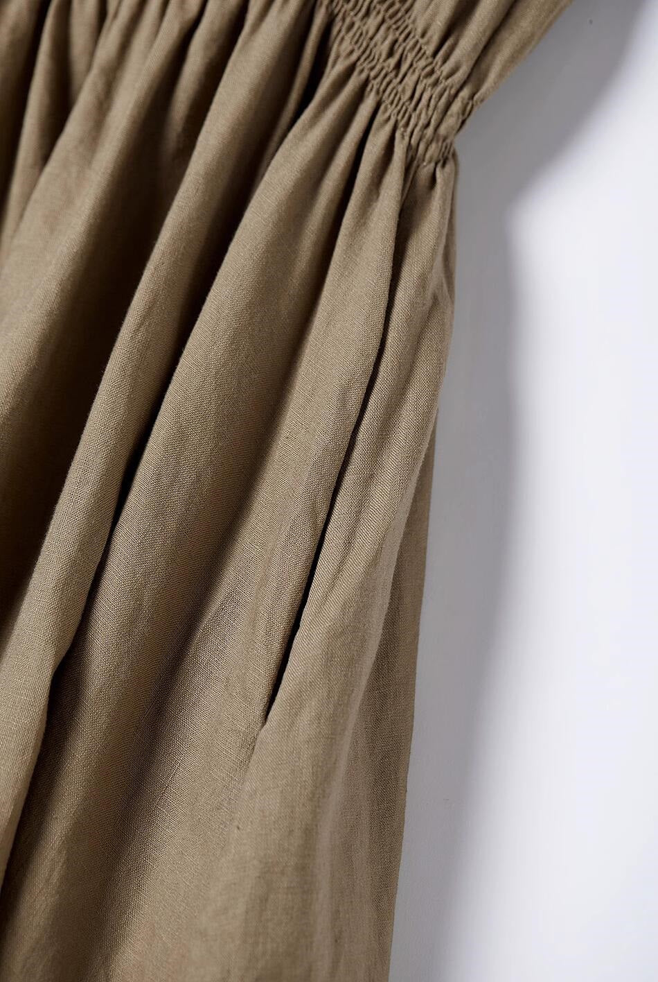 Vネック半袖ロングワンピース