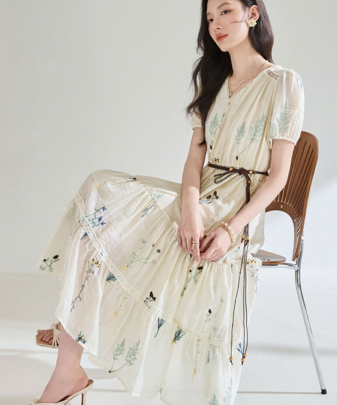 ボタニカルティアードワンピース