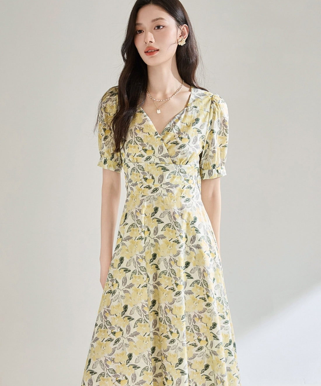 ハイウエストフローラルシェイプワンピース