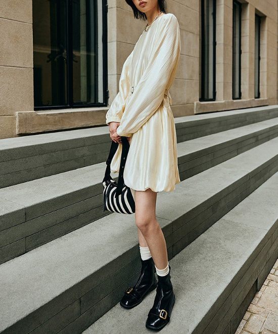 フレンチランタンスリーブワンピース