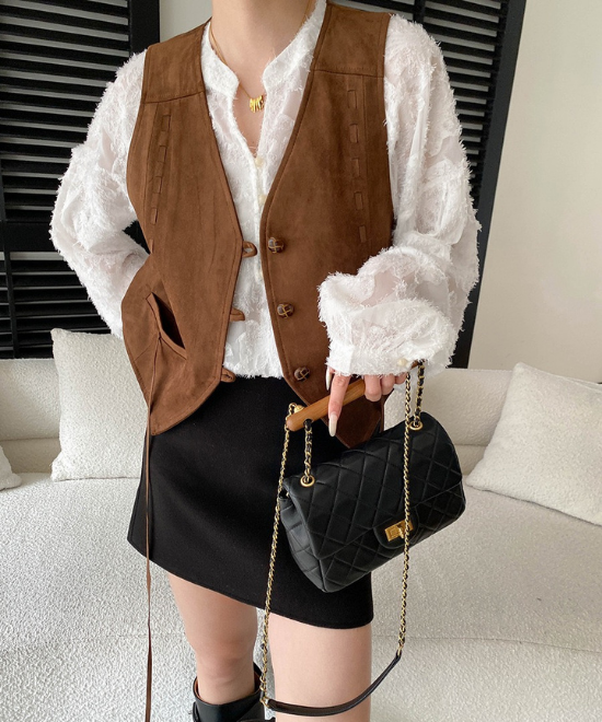 フローラルカットアウトシャツ