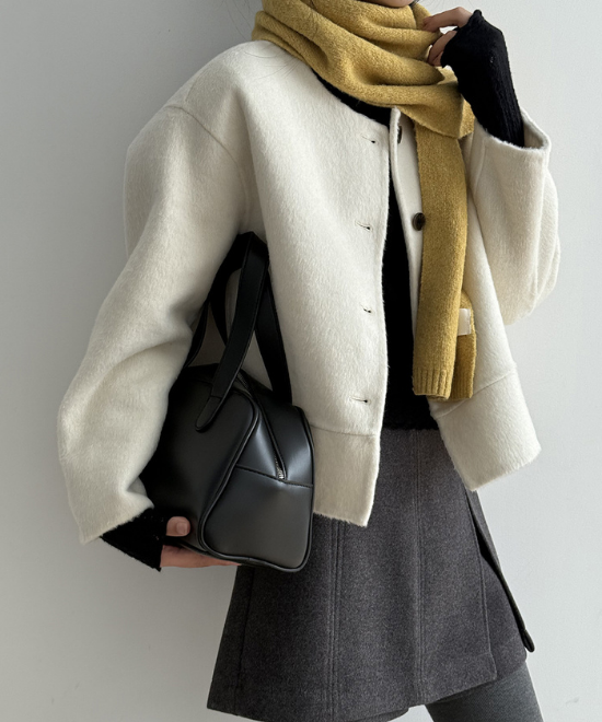 ショートルーズノーカラージャケット