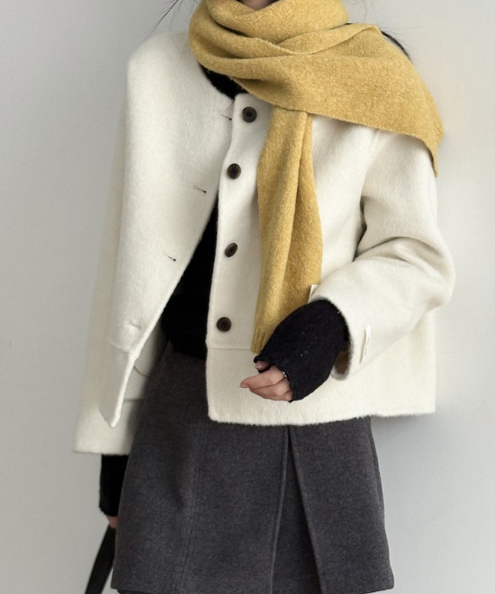 ショートルーズノーカラージャケット