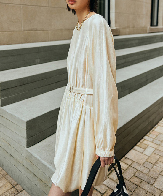 フレンチランタンスリーブワンピース