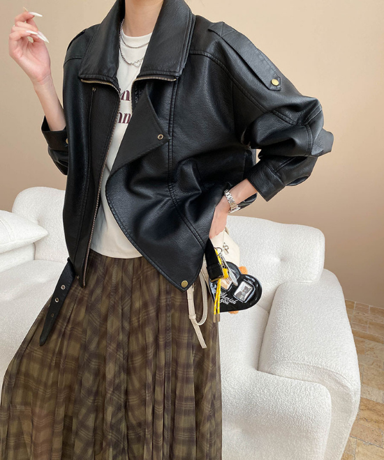 ルーズシルエットマットレザージャケット