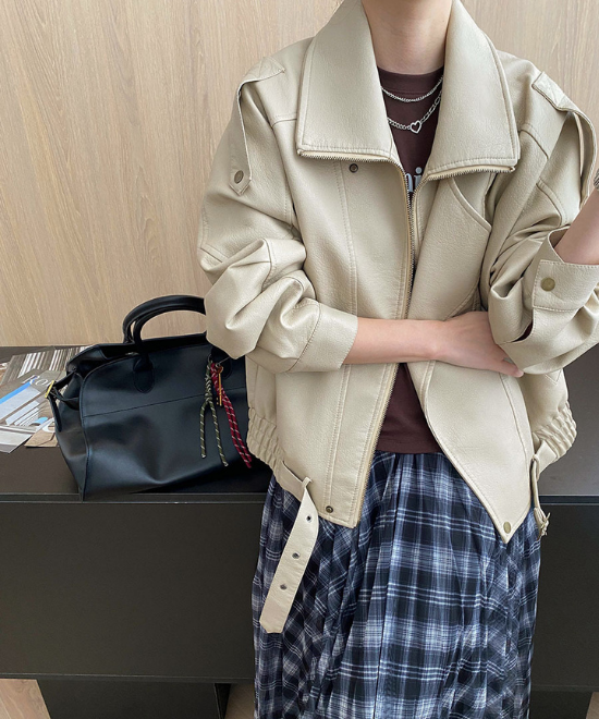 ルーズシルエットマットレザージャケット