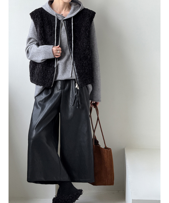 ノーカラーボアベスト