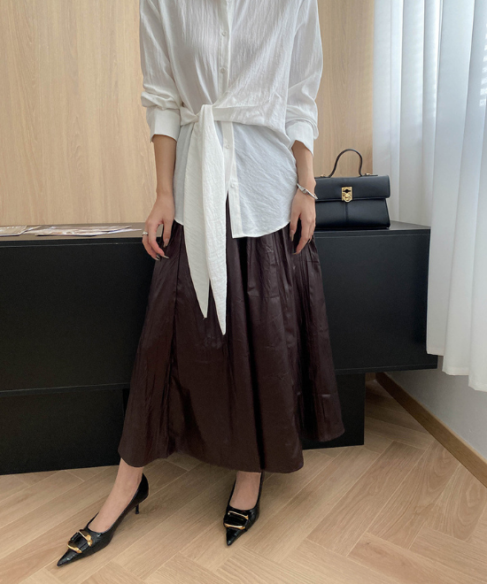 テクスチャープリーツレザーハイウエストスカート