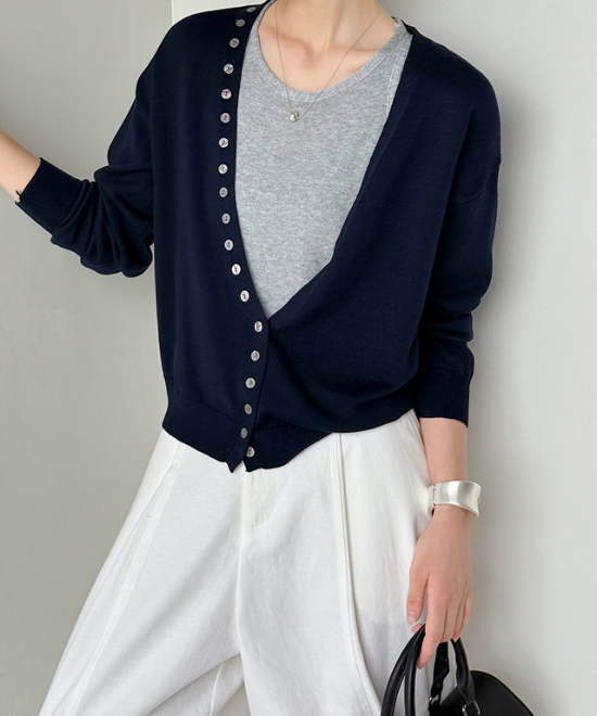 レイヤードVネックニットツーピースカーディガン