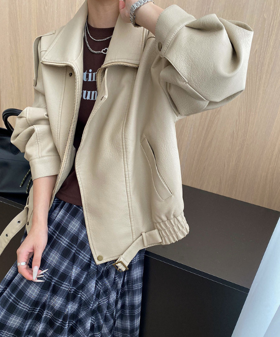 ルーズシルエットマットレザージャケット