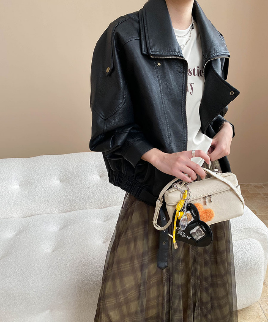 ルーズシルエットマットレザージャケット