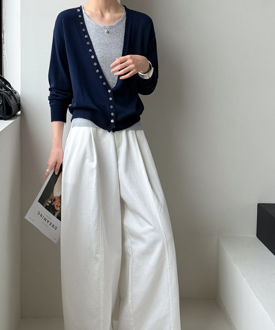 レイヤードVネックニットツーピースカーディガン