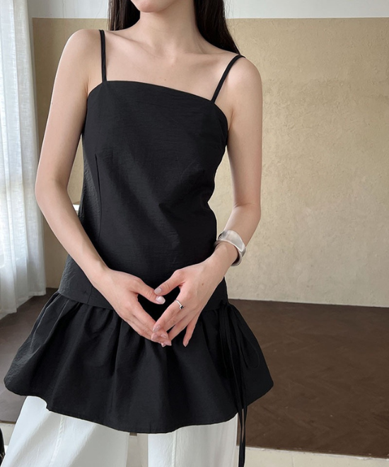 フリルヘムキャミトップス