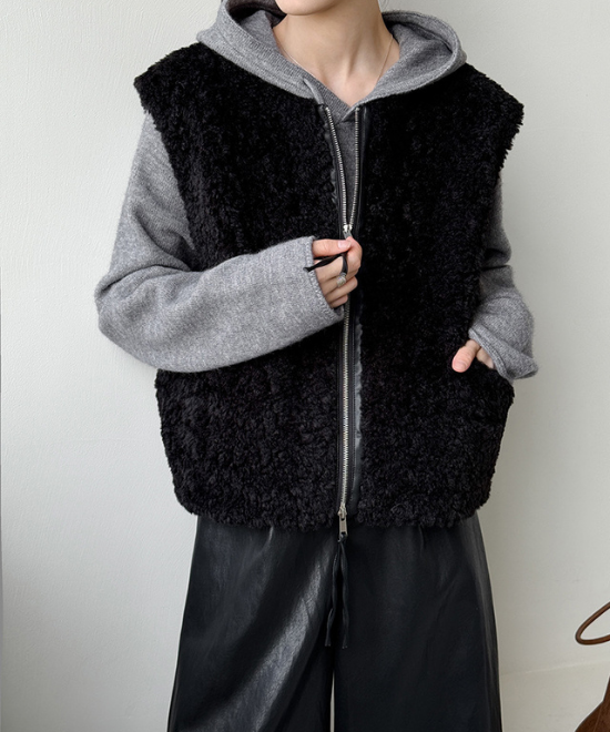 ノーカラーボアベスト