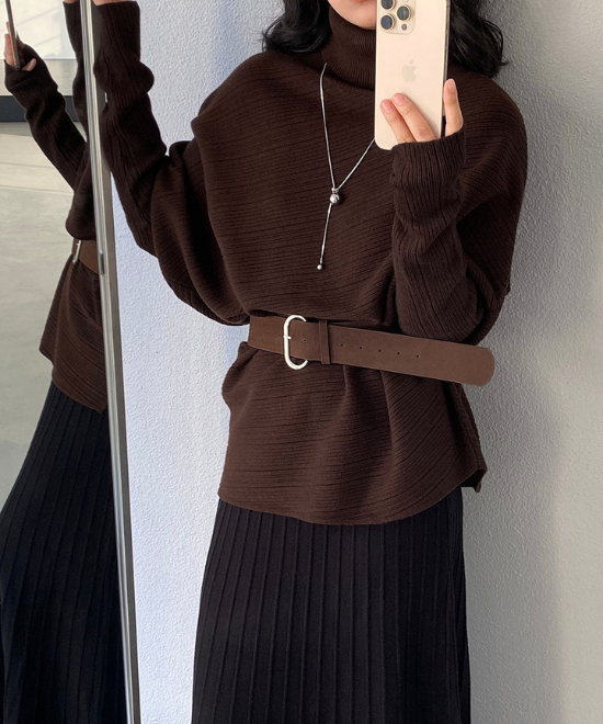 ハイネックドルマンスリーブトップス