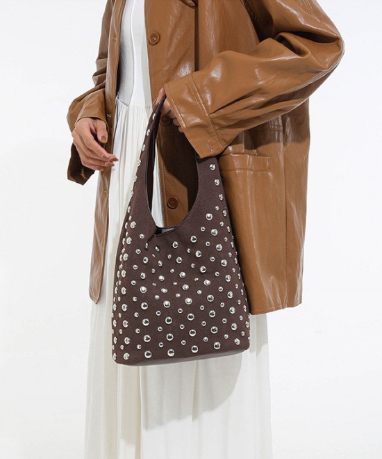 スタッズハンドバッグ