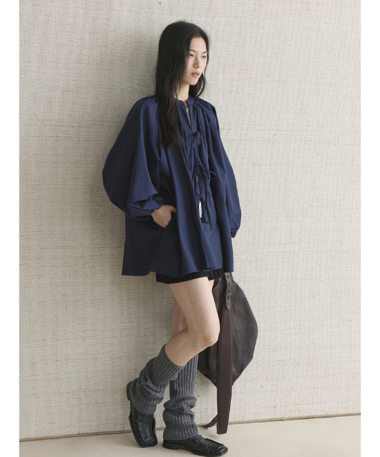 リボンタイランタンスリーブシャツ