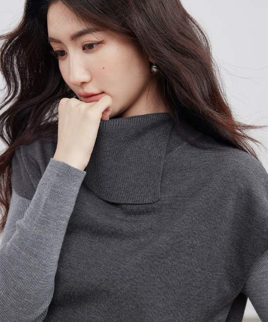 セミタートルネックベスト