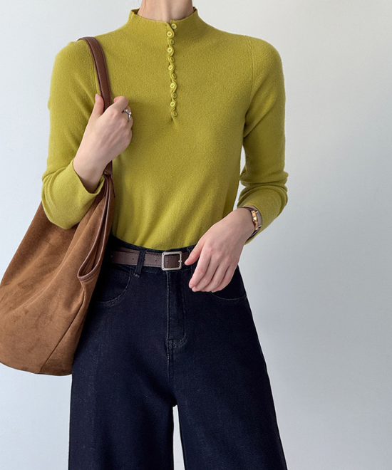 セミタートルボタンネックウールニット