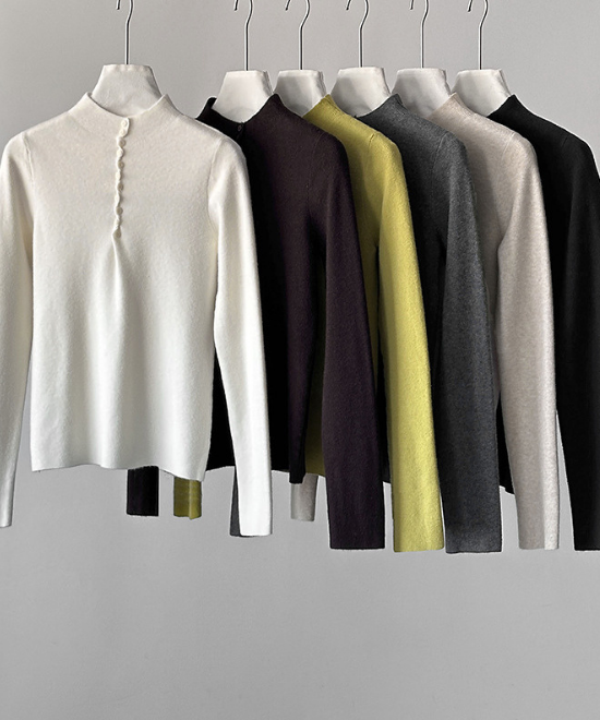 セミタートルボタンネックウールニット