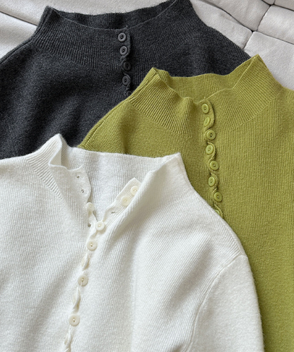 セミタートルボタンネックウールニット