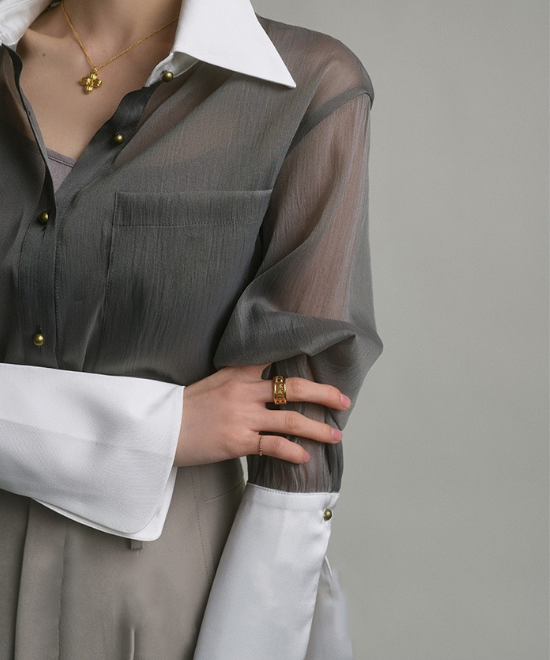 コントラストシアーブラウス