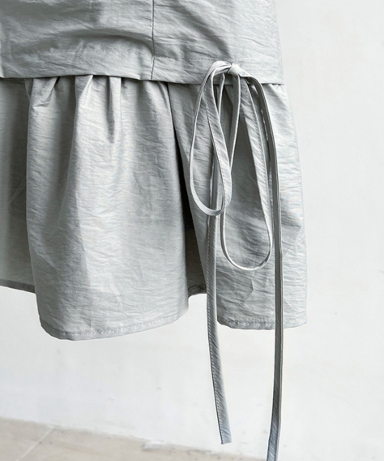 フリルヘムキャミトップス