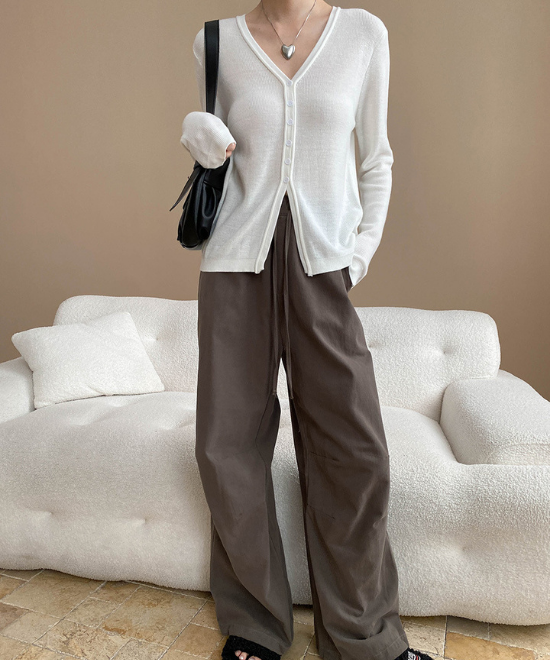 フレンチVネックニットカーディガン