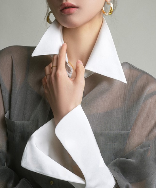 コントラストシアーブラウス