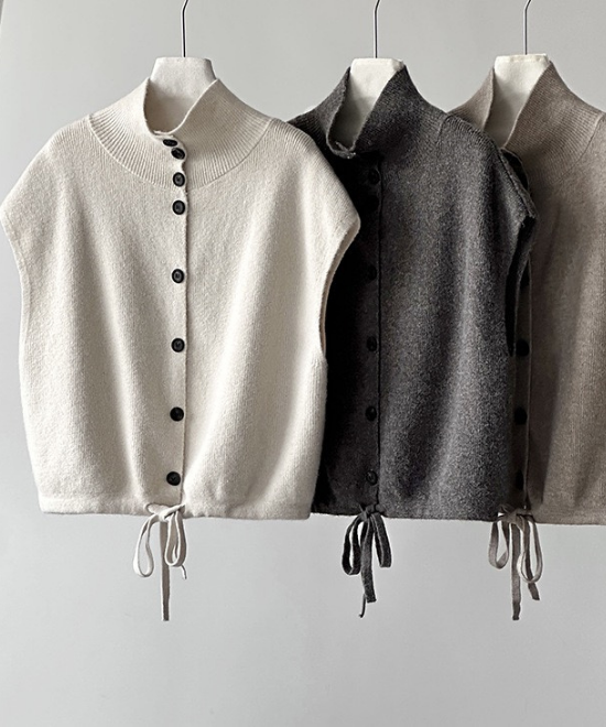ハイネックボタンベスト