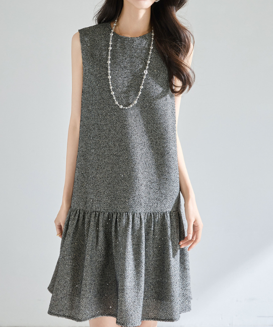 ライトラグジュアリーグレーワンピース
