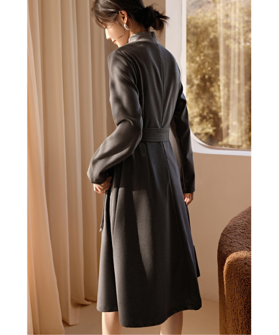 ハイネックフェイクツーピースVネックワンピース