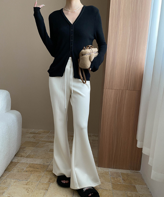 フレンチVネックニットカーディガン