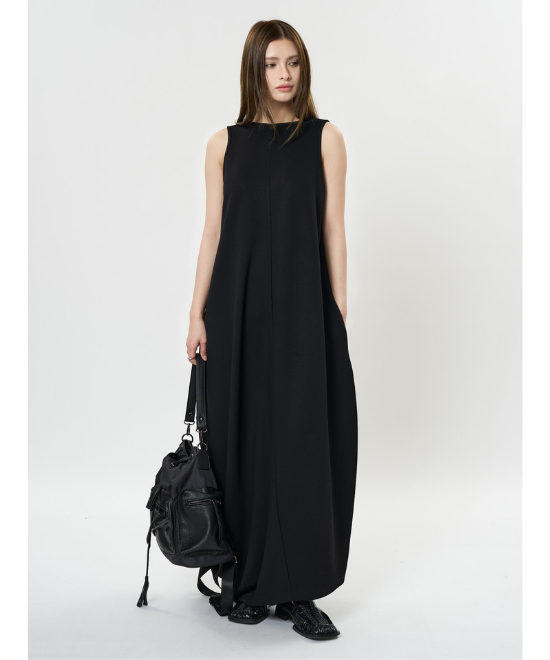 ルーズソフトタッチノースリーブワンピース