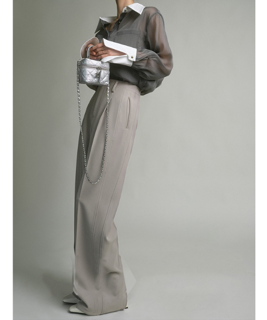 コントラストシアーブラウス