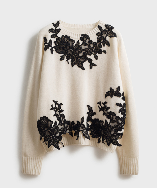 レース刺繍クルーネックニット