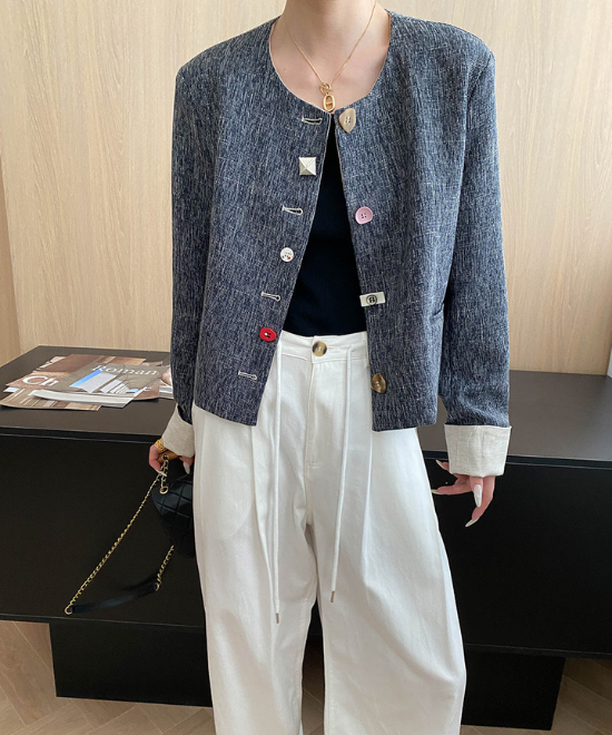 ランダムボタンショートジャケット