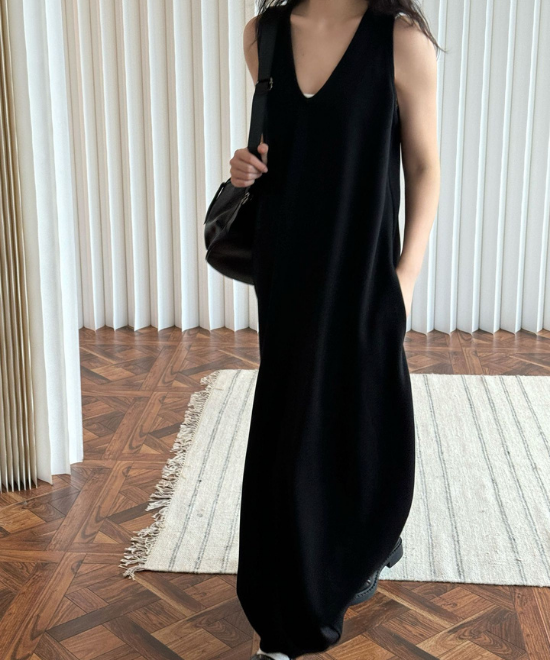 ルーズソフトタッチノースリーブワンピース