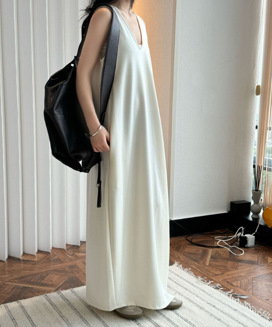 ルーズソフトタッチノースリーブワンピース