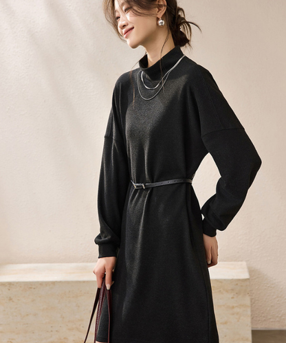 セミタートルネックニットワンピース