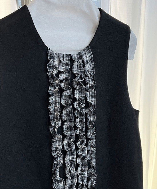 チェック柄フリルベストワンピース