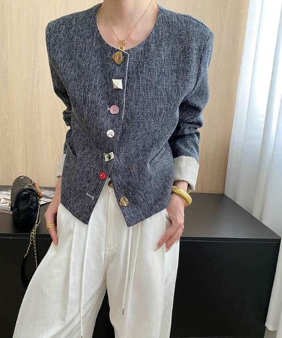 ランダムボタンショートジャケット