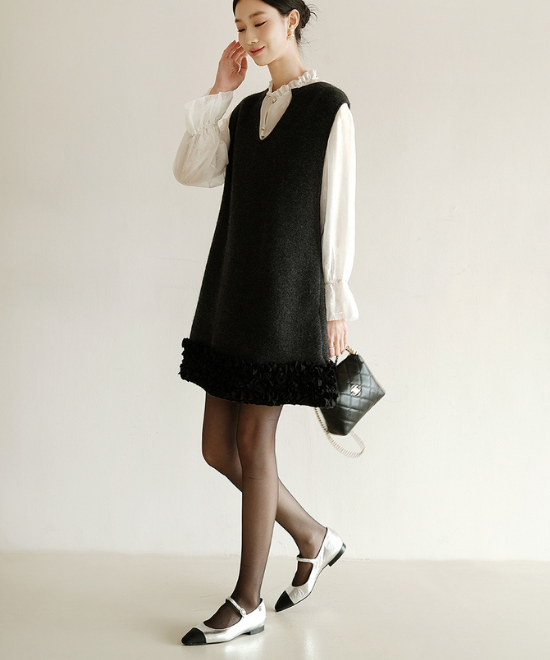 ミニフリルウールベストドレス