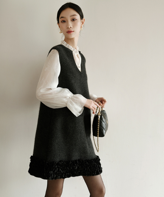 ミニフリルウールベストドレス