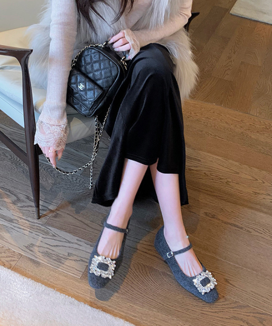 ビジューバックルウールメリージェーン