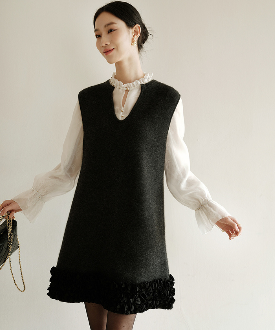 ミニフリルウールベストドレス