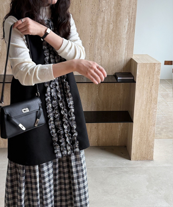 チェック柄フリルベストワンピース