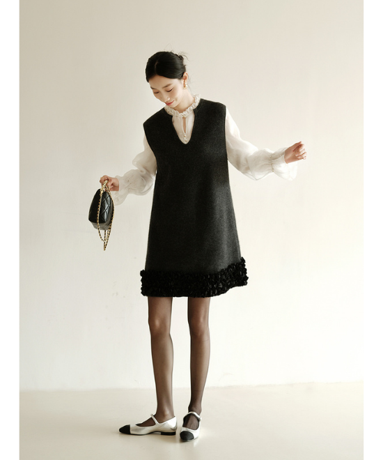 ミニフリルウールベストドレス