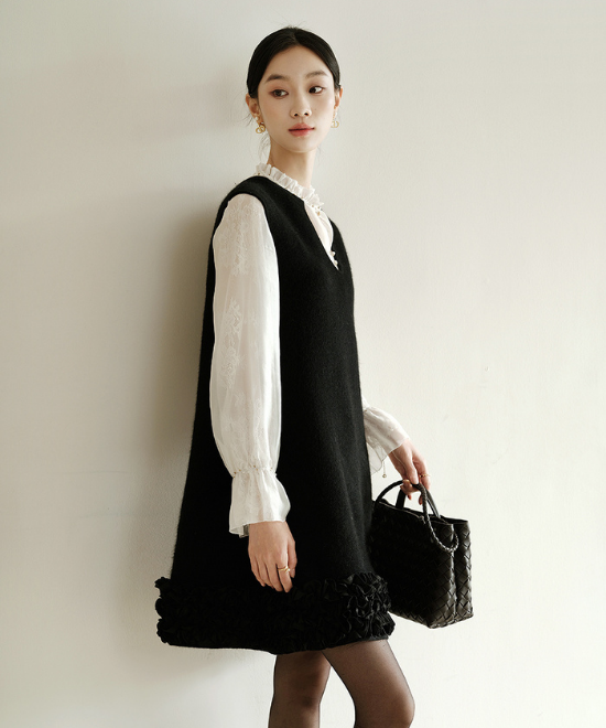 ミニフリルウールベストドレス