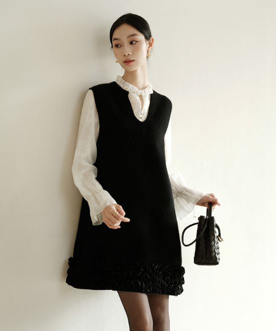 ミニフリルウールベストドレス